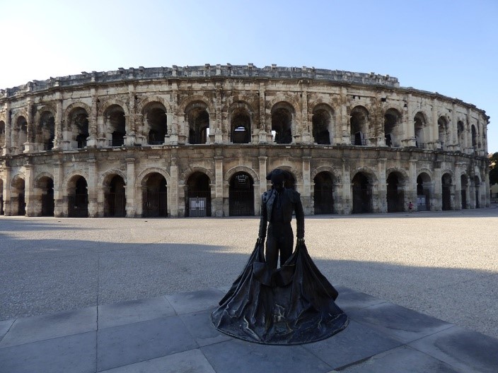 nimes